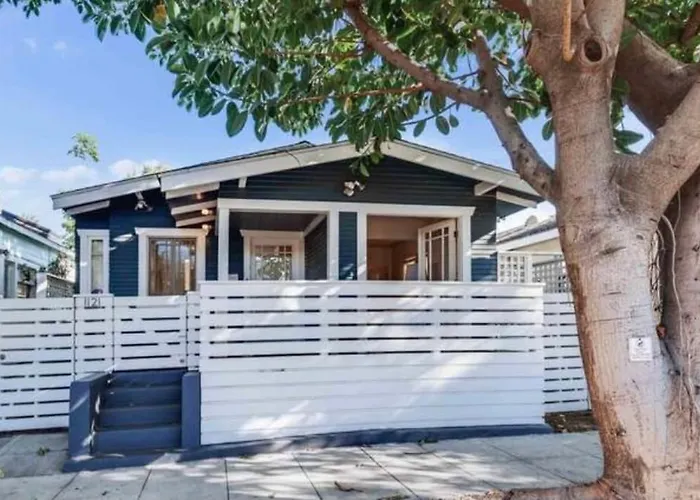 Renovated 3Br Venice Beach Home- Prime Location!